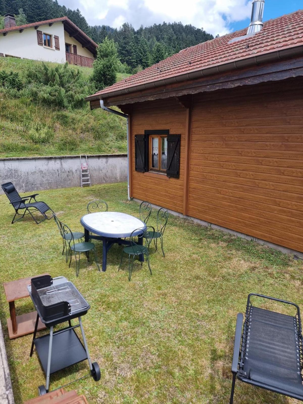 Le "Chalet De Minette" 2 Etoiles Ла-Бресс Экстерьер фото